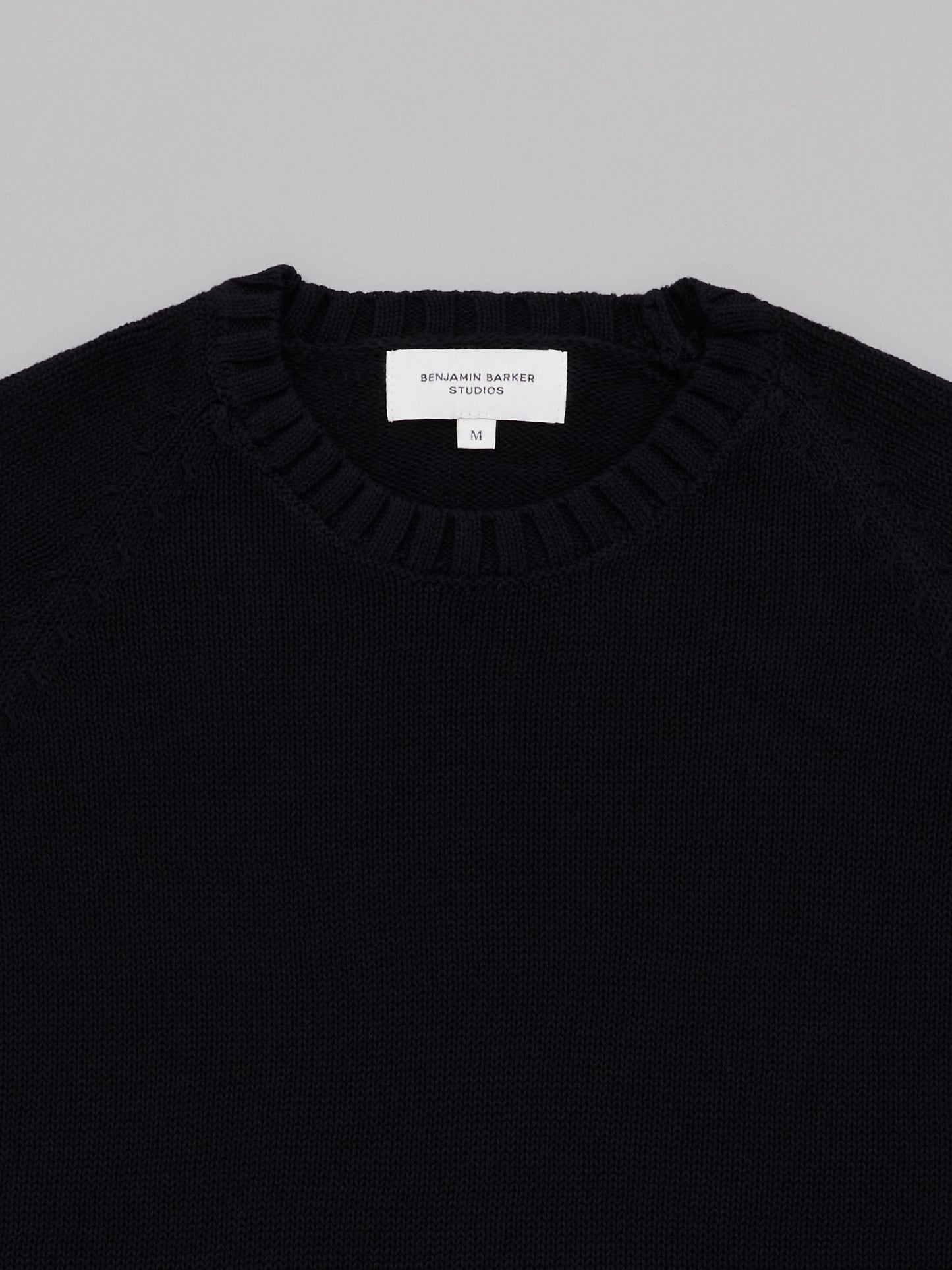 Massif Raglan Crew - Black