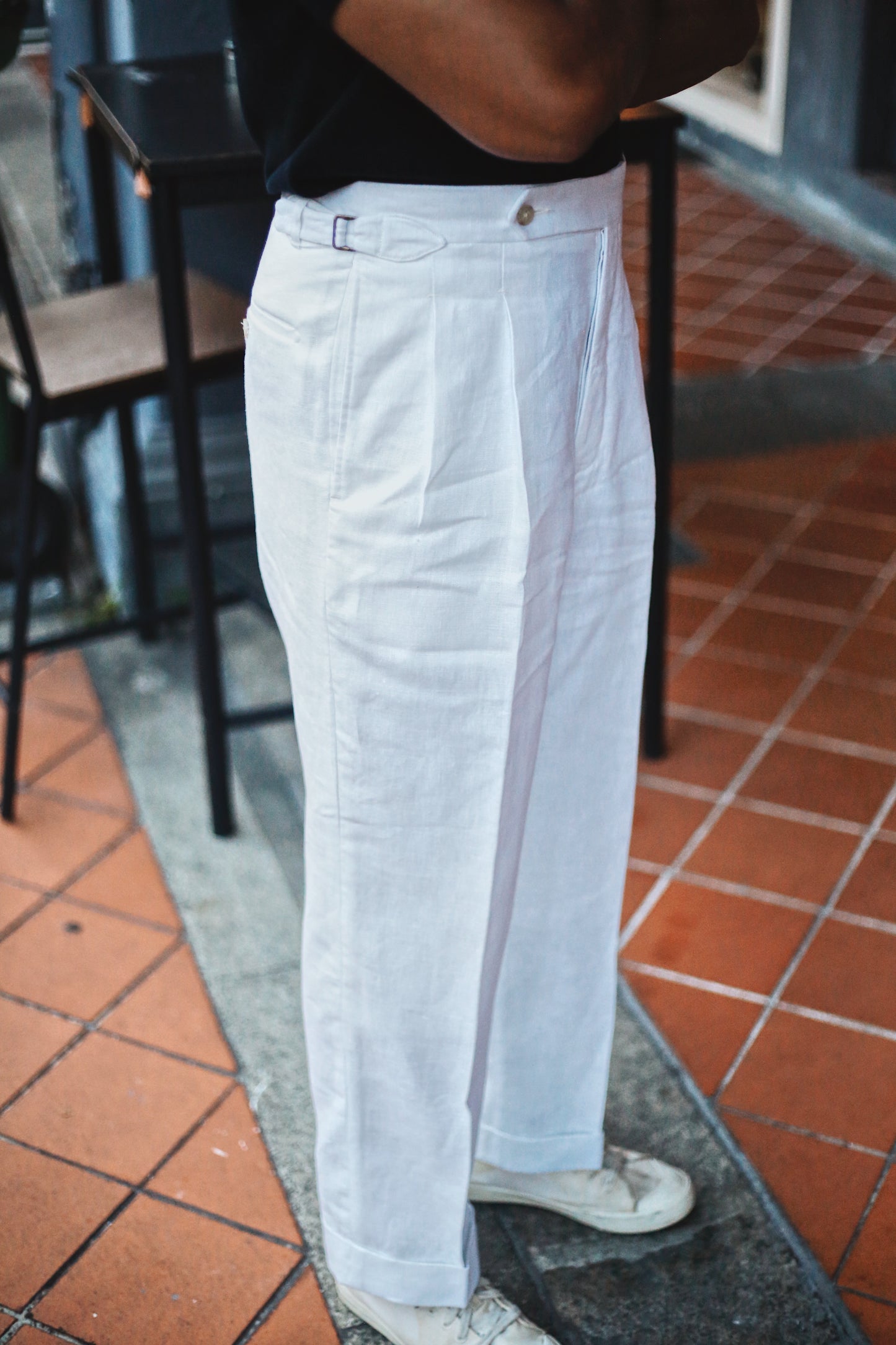 Nomade Leon Side-Tabs Trousers - White